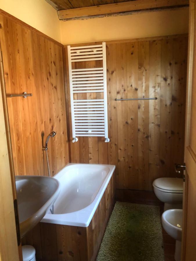 La Casa Del Castellano Hotel Cinzano Екстериор снимка