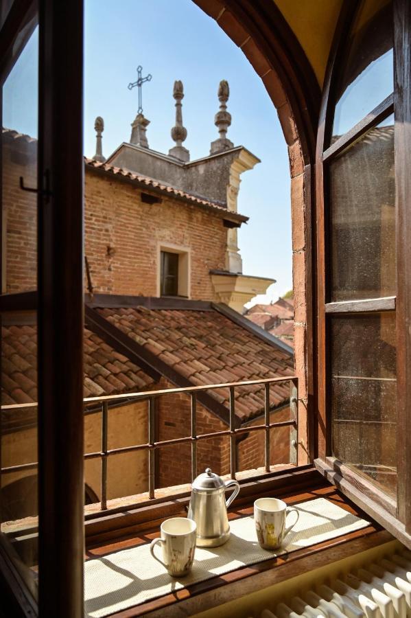 La Casa Del Castellano Hotel Cinzano Екстериор снимка